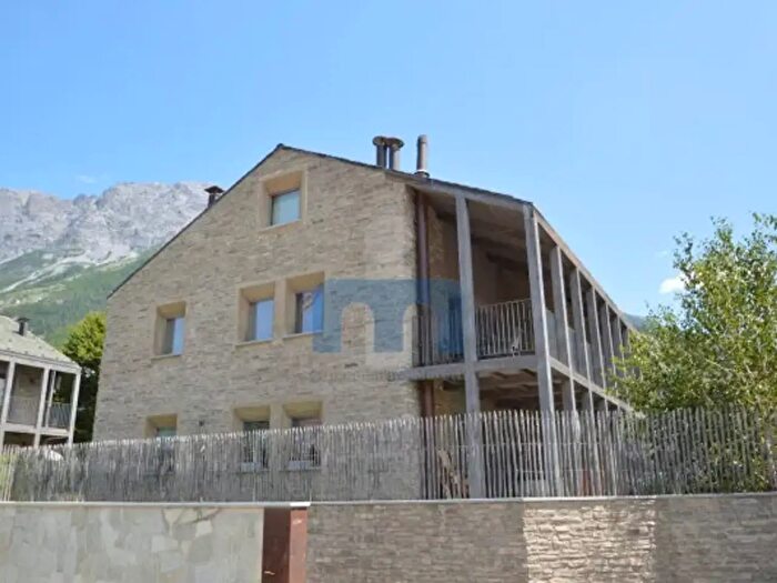 Appartamento trilocale in vendita in Via Santa Barbara, Bormio