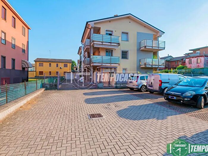 Appartamento bilocale in vendita in Via G Pompeo Strabone a, Lodi Vecchio