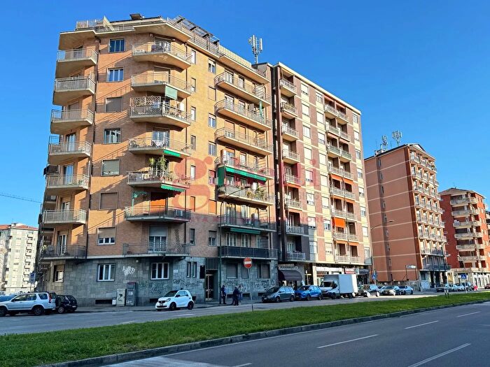 Appartamento trilocale in vendita in Via Guido Reni, Torino