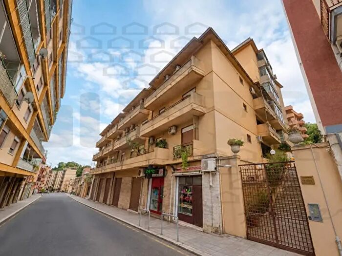 Appartamento con 5 locali in vendita in Messina