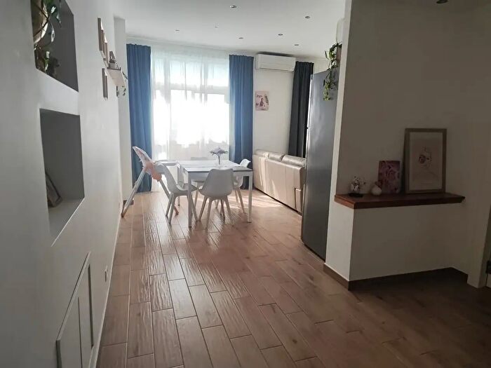 Appartamento con 5 locali in vendita in Via Raccuglia, Catania