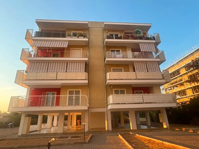 Appartamento trilocale in vendita in Via Nicola Minervino, Bari