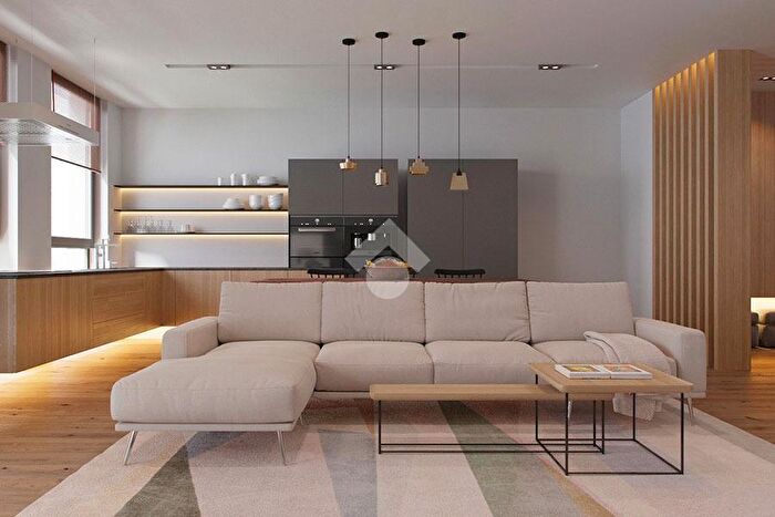 Appartamento quadrilocale in vendita in Via Praga, Collecchio