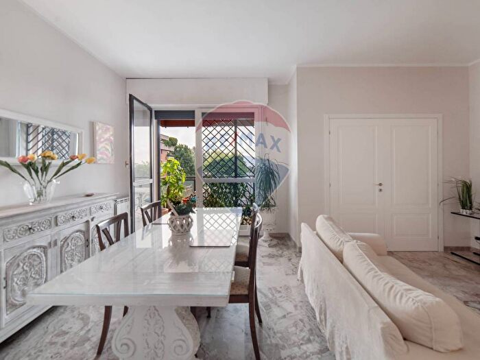 Appartamento quadrilocale in affitto in VIALE GRIGNA, Viale Elvezia Rondò, Monza