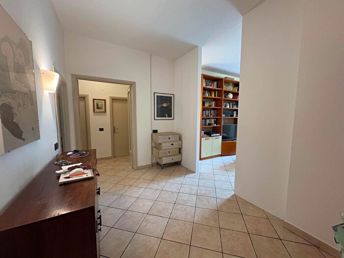 Appartamento con 5 locali in vendita in Firenze