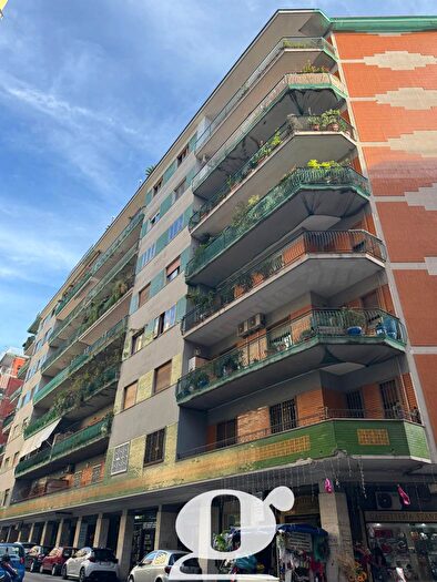 Appartamento con 5 locali in vendita in Via Pasquale del Torto, Napoli