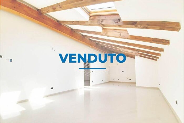 Appartamento trilocale in vendita in Via dei Mille, Albenga