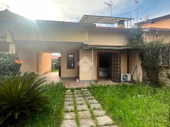 Casa quadrilocale in vendita in Via di Monterosi, Trevignano Romano