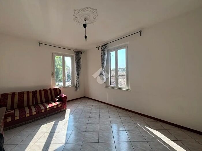 Appartamento trilocale in vendita in Via Guglielmo Marconi, Montechiarugolo