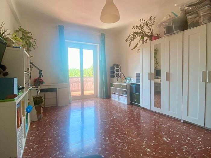 Appartamento trilocale in affitto in Via Felice Govean, Casal Bruciato, Roma
