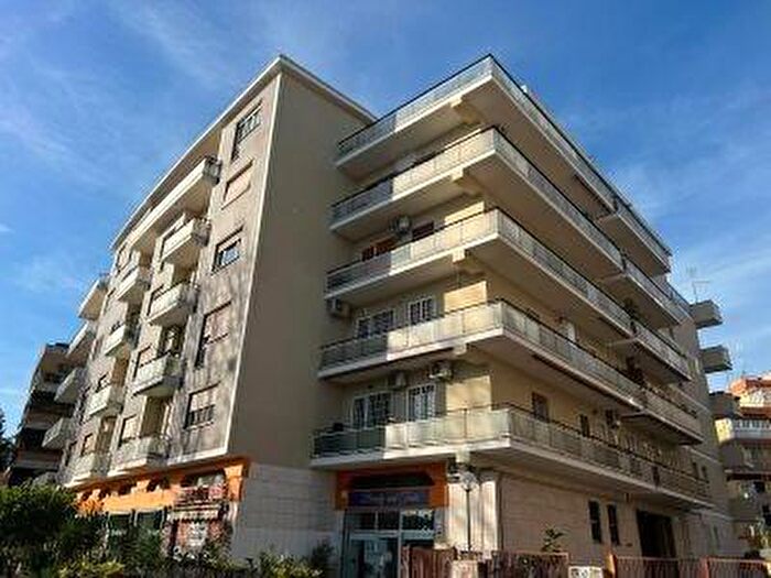 Appartamento quadrilocale in vendita in Roma