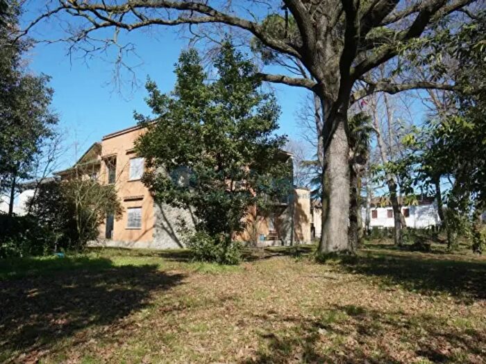 Casa con 6 locali in vendita in Via Petrosa, Ravenna