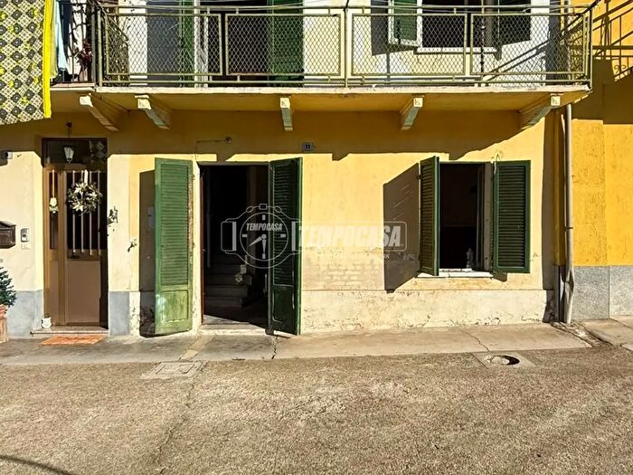 Casa quadrilocale in vendita in Via Vittorio Veneto, Pralormo