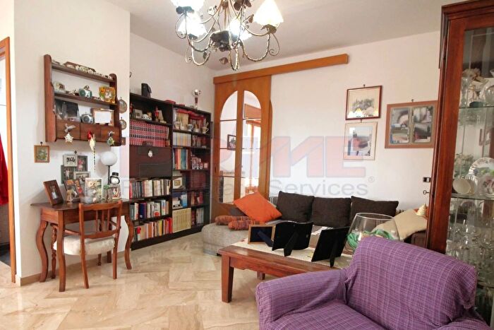 Casa con 5 locali in vendita in Via Agostino Depretis Tuglie, Tuglie