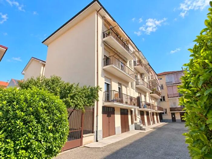 Appartamento quadrilocale in vendita in Via Aldo Moro, Alba