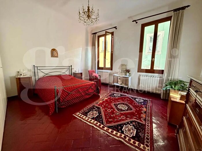 Appartamento trilocale in vendita in Firenze