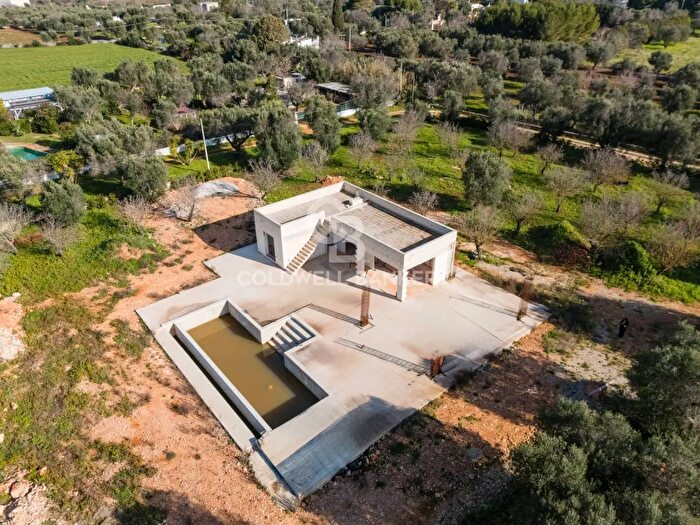 Casa quadrilocale in vendita in Contrada Deserto Snc, Ostuni