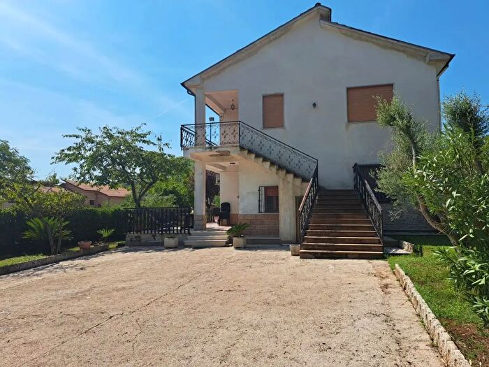 Casa con 5 locali in vendita in Strada Provinciale Terelle, Cassino