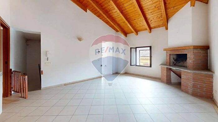 Casa con 5 locali in vendita in Piazza degli Angeli, Frassinello Monferrato