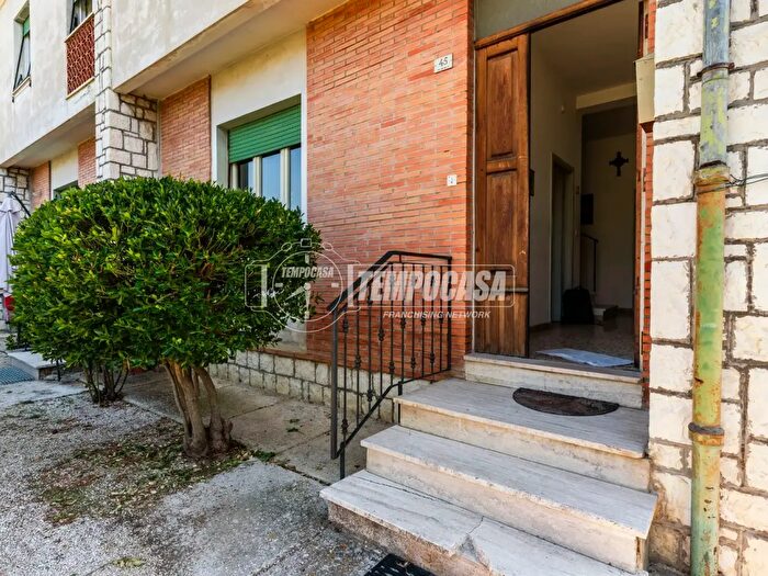 Appartamento quadrilocale in vendita in Via San Rocco, Matelica