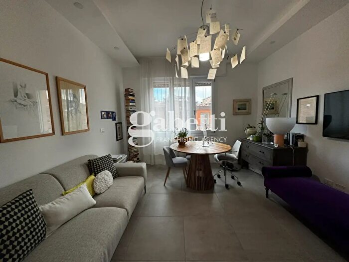 Appartamento bilocale in vendita in Galleria del Reno, Bologna