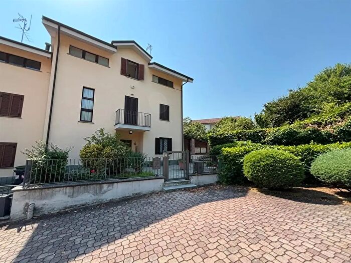 Casa con 6 locali in vendita in Via Spandre, Asti
