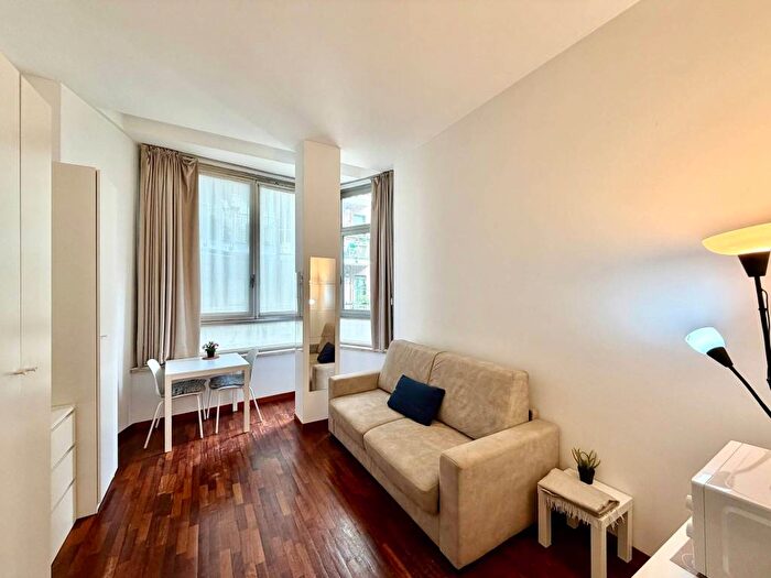 Appartamento monolocale in affitto in Corso di Porta Nuova, Porta Nuova, Milano