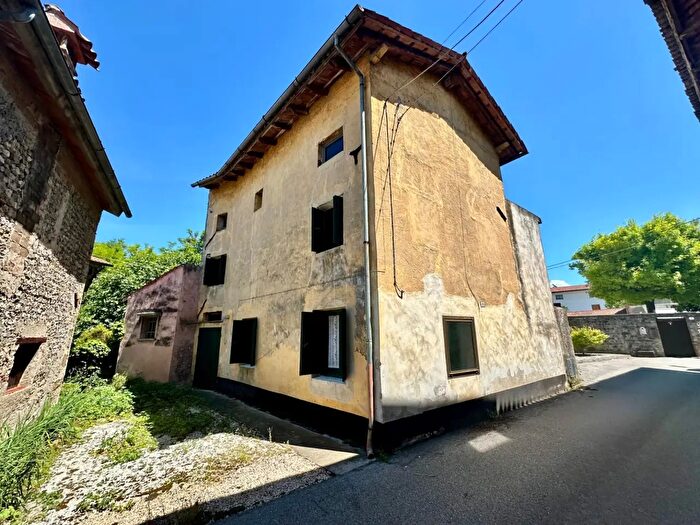 Casa quadrilocale in vendita in Trivignano Udinese
