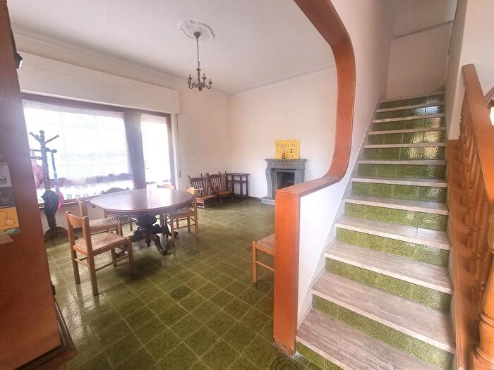 Casa con 5 locali in vendita in Viareggio