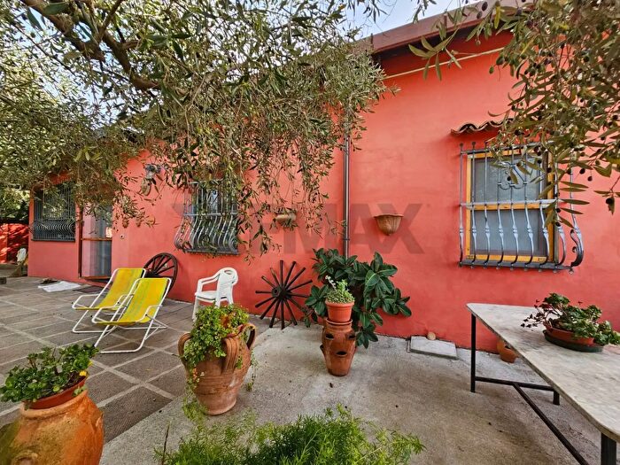 Casa con 6 locali in vendita in Salerno