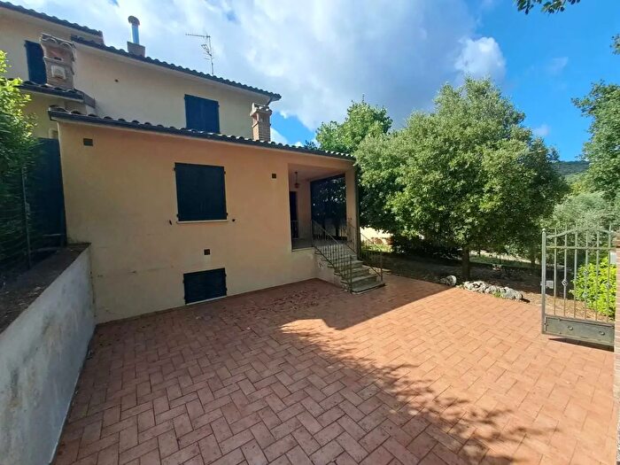 Casa con 7 locali in vendita in Strada dei Cappuccini, Amelia