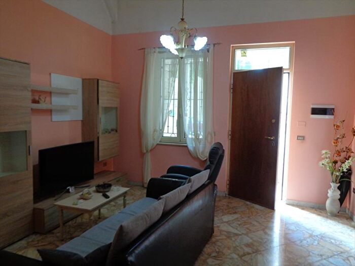 Casa trilocale in affitto in Piazza Diaz, Palo Del Colle