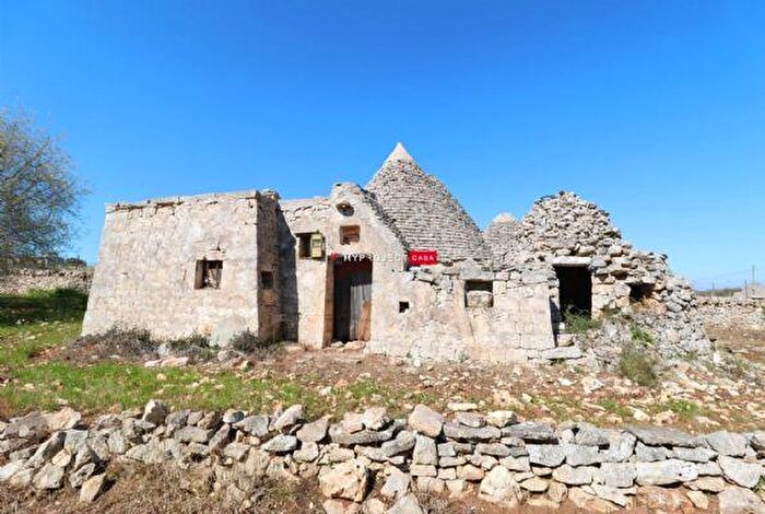 Casa trilocale in vendita in Contrada Chirulli, Martina Franca