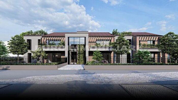 Appartamento quadrilocale in vendita in Via Lucio Riccobelli, Brescia