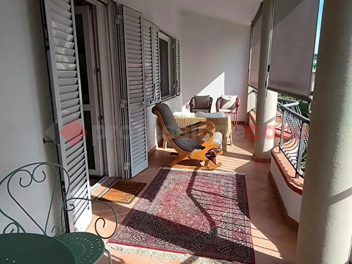 Appartamento quadrilocale in vendita in Capraia E Limite