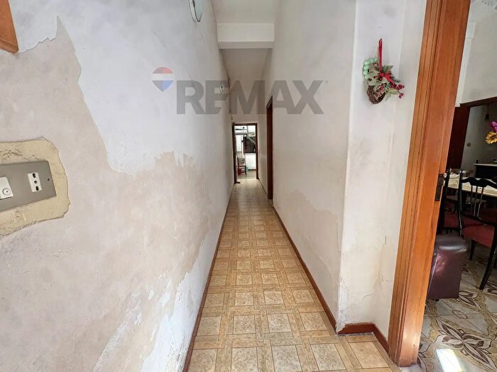 Casa con 5 locali in vendita in Calatabiano