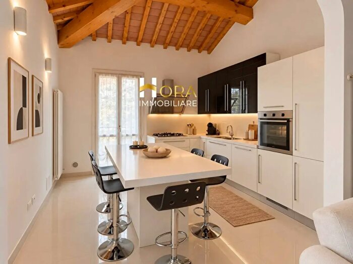 Appartamento trilocale in affitto in Via Luigi Pampaloni, Firenze