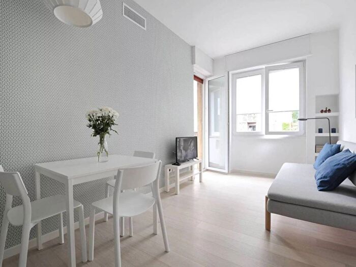 Appartamento bilocale in affitto in Via Giuseppe Pellizza da Volpedo, Monte Rosa Lotto, Milano