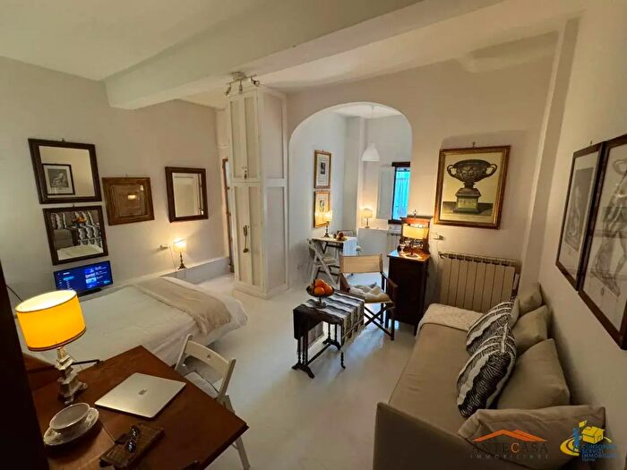 Appartamento bilocale in vendita in Via Sant'Agostino, Firenze