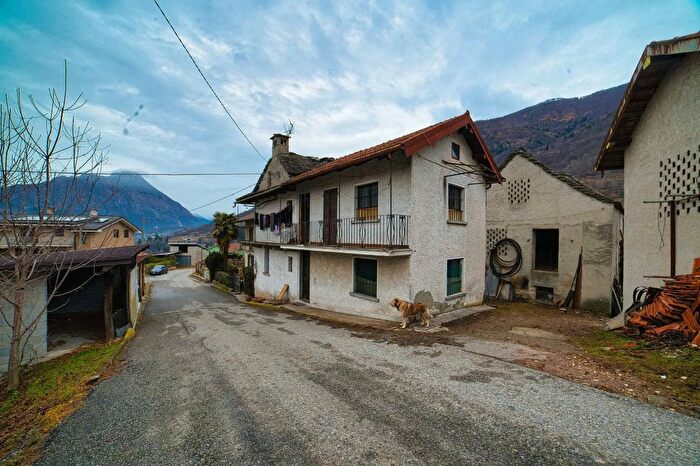 Casa con 5 locali in vendita in Via Tessera, Trontano