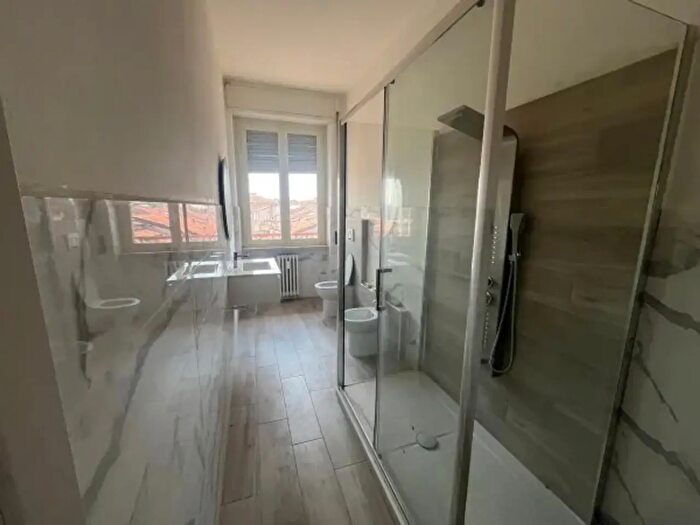 Appartamento quadrilocale in vendita in Largo di Porta Pradella, Mantova