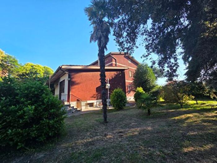 Casa con 6 locali in vendita in Via Cagliari, Guidonia Montecelio