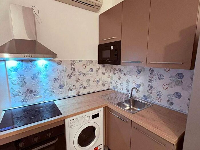 Appartamento monolocale in affitto in Via Ugo Bassi, Centro Storico, Bologna