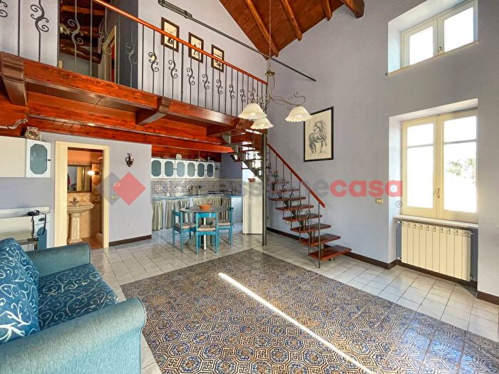Casa trilocale in affitto in Via Rotolo, Capo Milazzo, Milazzo