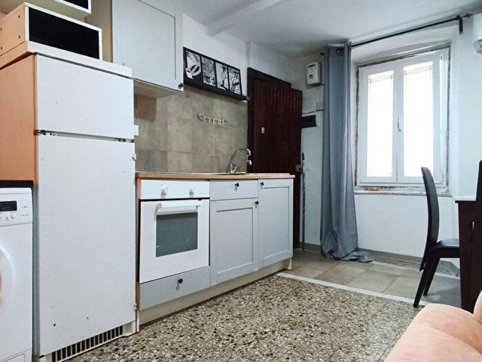 Appartamento monolocale in affitto in Via dell'Arancio, Centro, Carrara