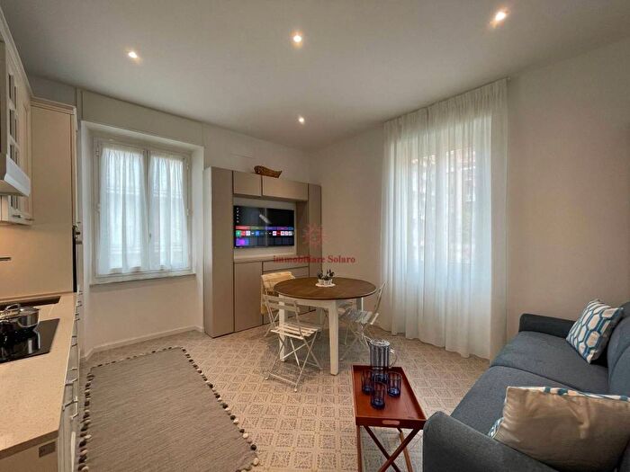 Appartamento bilocale in affitto in Via Giuseppe Garibaldi, Centro, Varazze