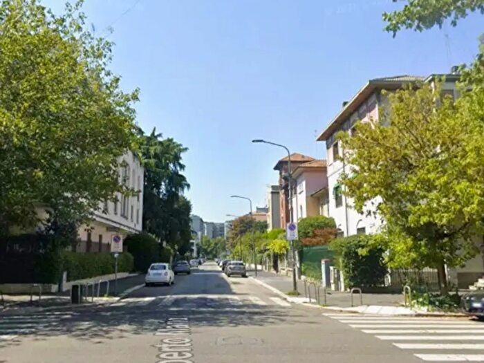 Casa con 6 locali in vendita in Via Alberto Mario, Milano