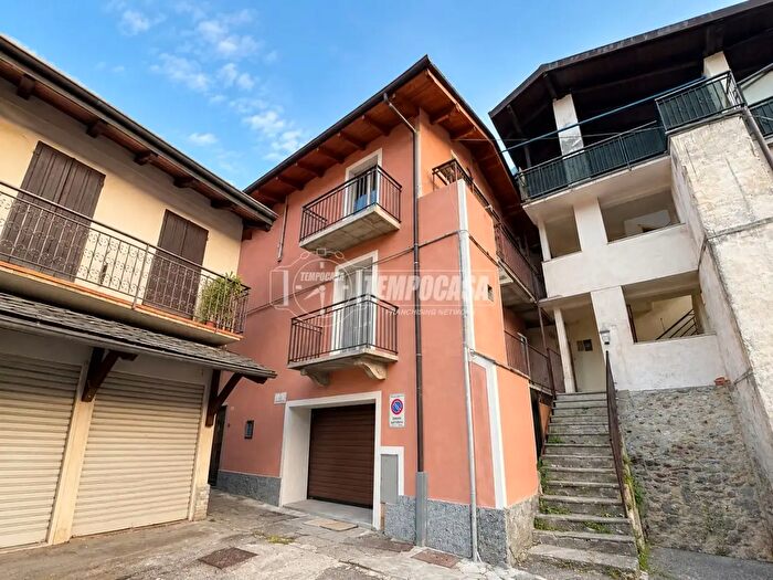Casa quadrilocale in vendita in Via Sparone, Pont Canavese