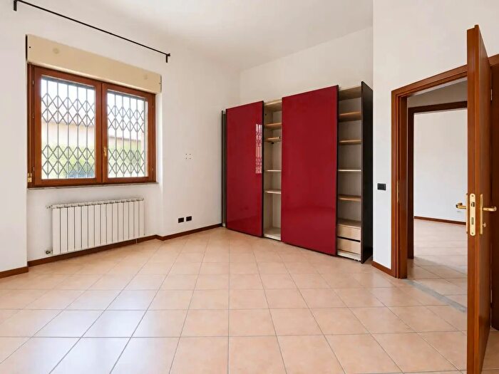 Appartamento trilocale in vendita in Via Giuncheta, Campi Bisenzio