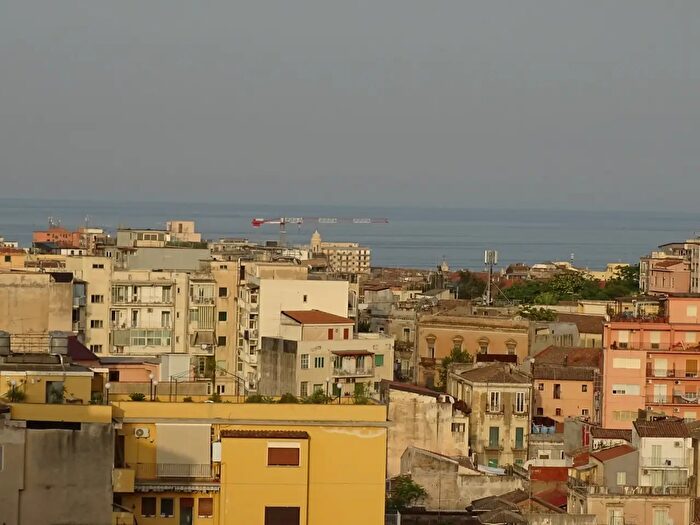 Appartamento con 5 locali in vendita in Via Salvatore Citelli, Catania